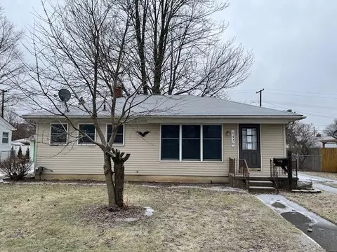 1420 Warrington St, Mount Clemens, MI 48043