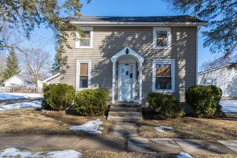 402 W Fitzgerald St, Durand, MI 48429