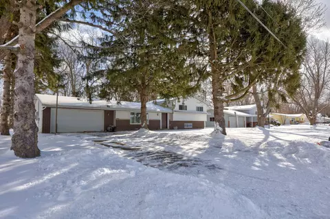 11460 Colonial Woods Dr, Vienna, MI 48420