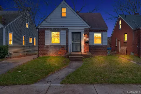 19525 Fairport St, Detroit, MI 48205