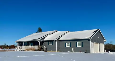 2368 N Blacks Corners Rd, Goodland, MI 48444