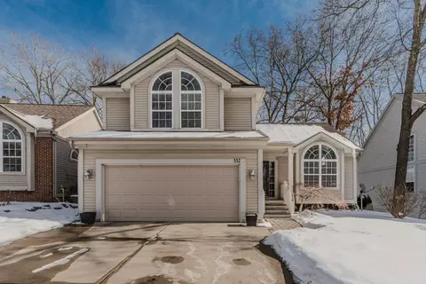 332 Lake Forest Dr, Waterford, MI 48327