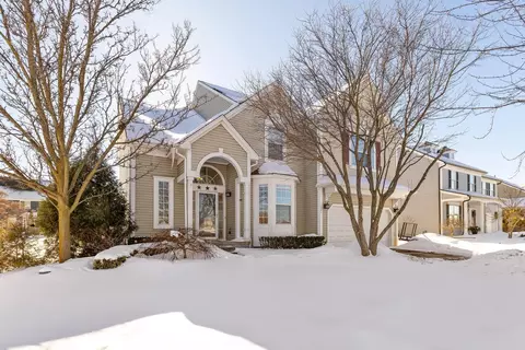 1091 Cross St, Oxford, MI 48371