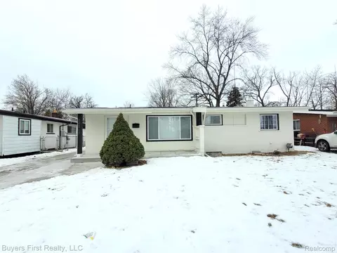 24241 Radclift St, Oak Park, MI 48237