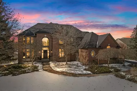 3890 Mountain Laurel Blvd, Oakland, MI 48363
