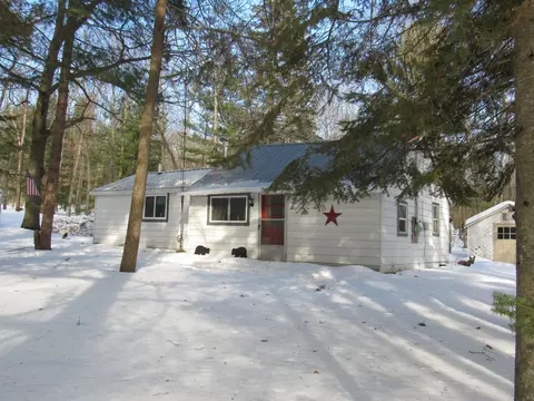 3821 S Townline Rd, Denton, MI 48651