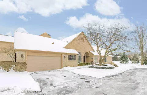 445 Cambridge Way, Bloomfield Hills, MI 48304