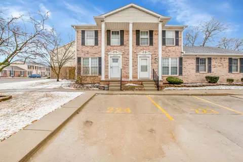 16625 Raleigh Square Dr, Southgate, MI 48195