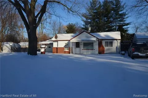 21554 Colwell St, Farmington Hills, MI 48336