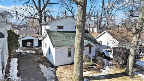 1326 Mohawk Ave, Royal Oak, MI 48067