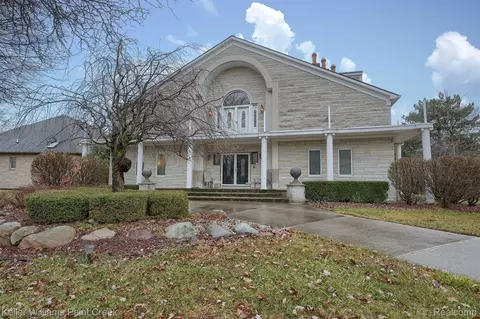 37303 Camellia Ln, Clinton Township, MI 48036