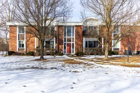 29540 Bobrich St, Livonia, MI 48152