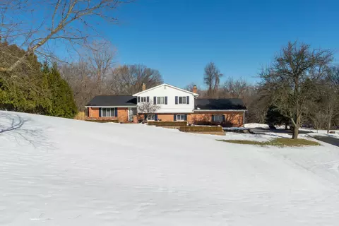 2511 E Commerce St, Milford, MI 48381