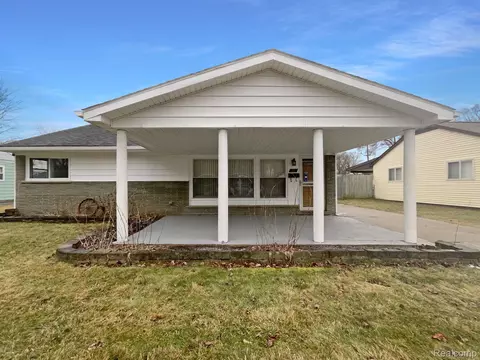 1421 Bud Ave, Ypsilanti, MI 48198