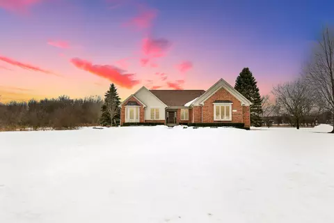 5570 Troika Trl, Dryden, MI 48428