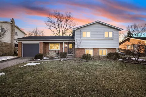 14173 Yale St, Livonia, MI 48154