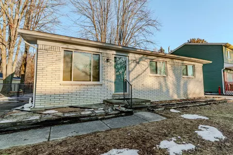 21466 Flanders St, Farmington Hills, MI 48335