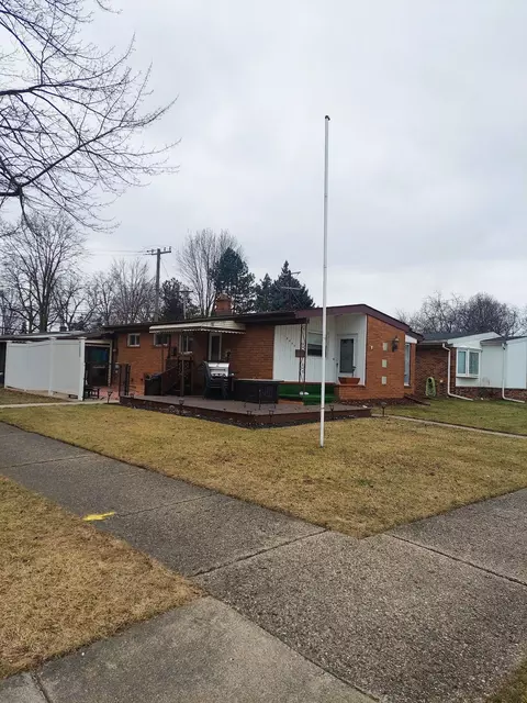 18859 Moore Ave, Allen Park, MI 48101