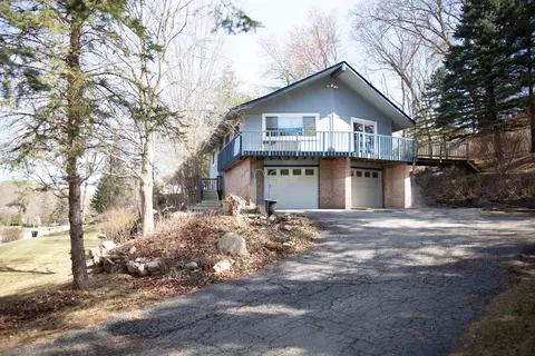 3295 Wains Way, Oakland, MI 48363