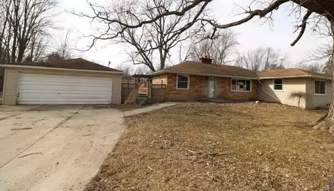 2150 Amy St, Burton, MI 48519