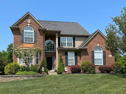 23677 Prescott Ln E, Lyon, MI 48178