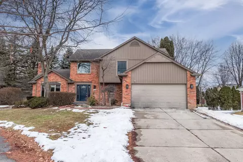 4059 Parkstone, Troy, MI 48098