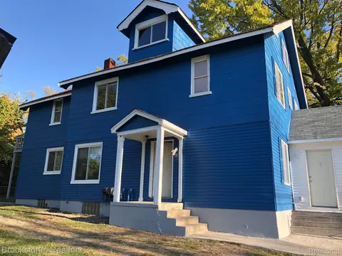 163 W Green St, Pontiac, MI 48341
