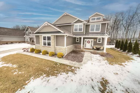 2362 Torrey Pine Ct, Howell, MI 48855