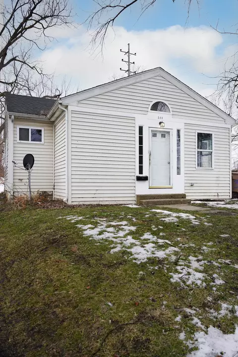 383 N Paddock St, Pontiac, MI 48342