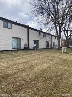 25052 Pendleton Dr, Southfield, MI 48034