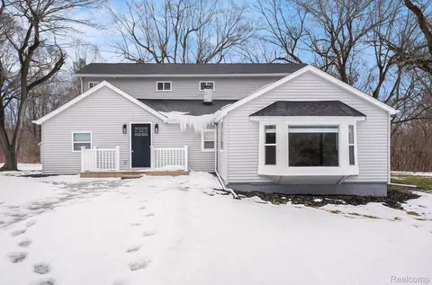 2714 N Lapeer Rd, Mayfield, MI 48446