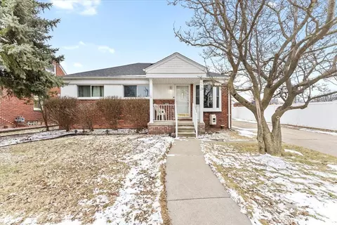 1869 Riverbank St, Lincoln Park, MI 48146