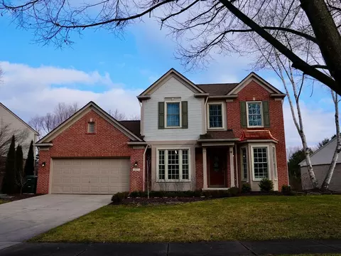2677 Aubrey Dr, Orion, MI 48360