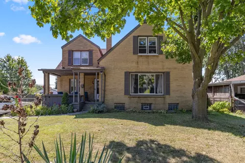 30817 Beechwood St, Garden City, MI 48135