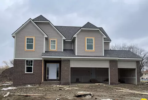 28335 Nadia Ln, Chesterfield, MI 48047