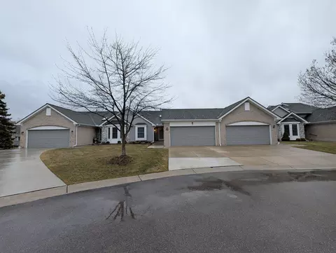 42131 Starlite Crt 14 5 Ct #14, Canton, MI 48187