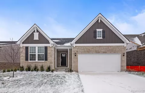 50143 Ogden Rd, Canton, MI 48188