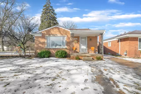 3930 Merrick St, Dearborn Heights, MI 48125