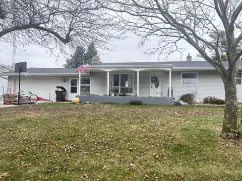 406 Brenot, Blissfield, MI 49228