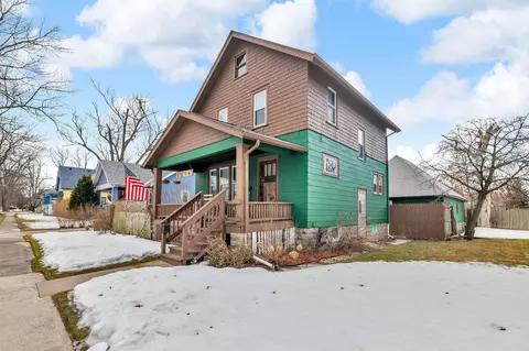 1526 Howard St, Port Huron, MI 48060
