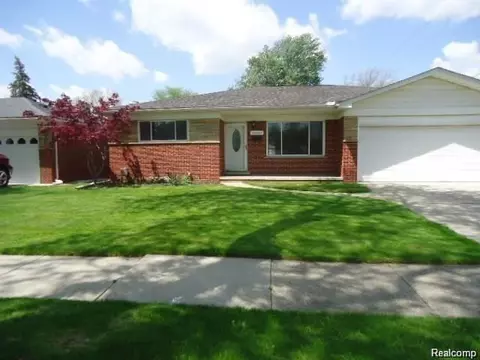 29365 Bonnie Dr, Warren, MI 48093