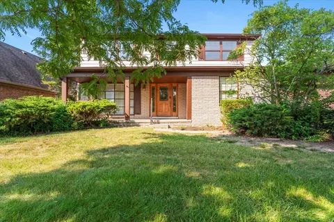 18040 Parkridge Dr, Riverview, MI 48193
