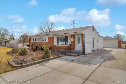 38465 Avondale St, Westland, MI 48186