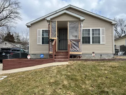 614 Stirling St, Pontiac, MI 48340