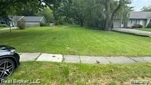 2300 Richwood Rd, Auburn Hills, MI 48326