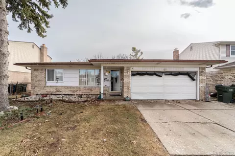 3656 Bates Dr, Sterling Heights, MI 48310