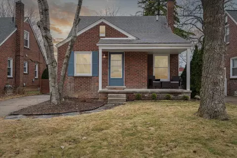 2716 N Wilson Ave, Royal Oak, MI 48073