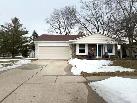 1119 Meadowview Dr, Waterford, MI 48327