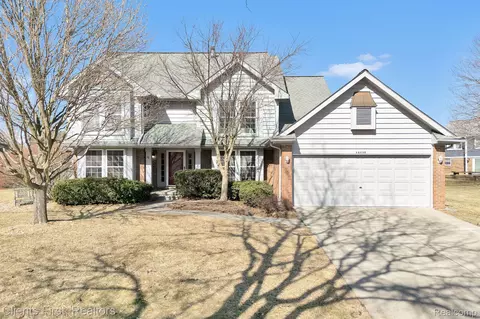 46408 Doubletree Rd, Canton, MI 48187