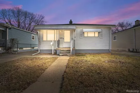 4185 Kingston St, Dearborn Heights, MI 48125